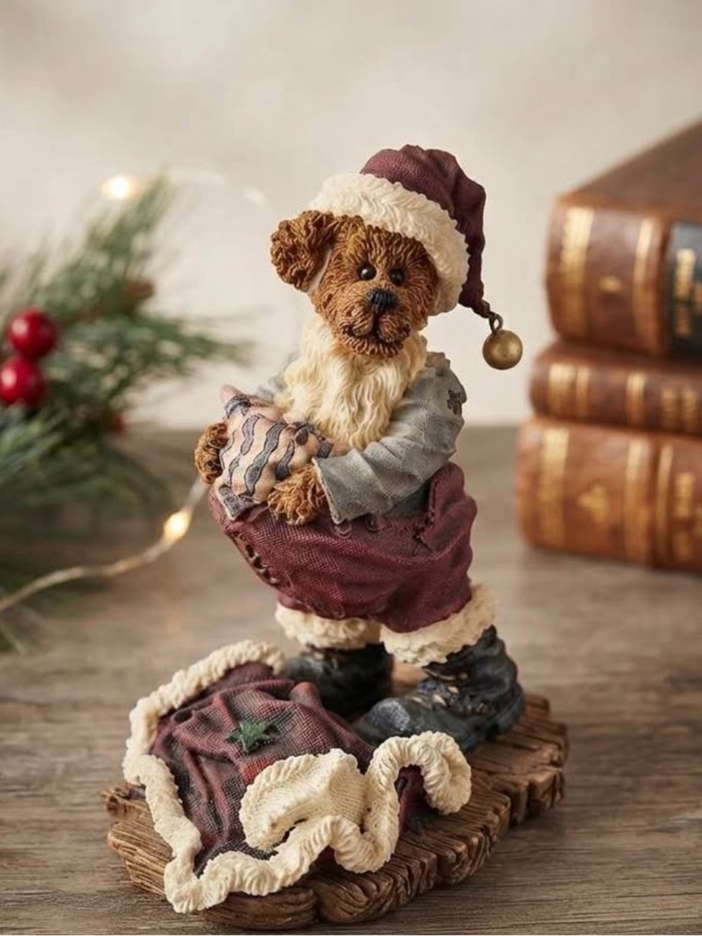 Boyds Bears "S. Kringlebeary... Santa Wannabe" (Style #83015)